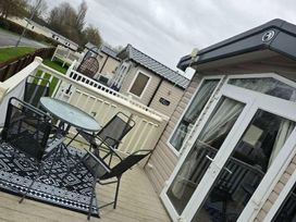 Marton Mere Holiday Village - Holiday Accommodation 19713 - Lake District - 1187076 - thumbnail photo 2