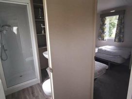 Oakdene Forest Park - Holiday Accommodation 19714 - Hampshire - 1187077 - thumbnail photo 14
