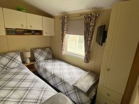 Quay West Holiday Park - Holiday Accommodation 19725 - Mid Wales - 1187082 - thumbnail photo 8
