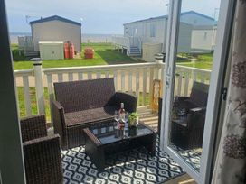 Skipsea Sands Holiday Park - Holiday Accommodation 19730 - North Yorkshire (incl. Whitby) - 1187085 - thumbnail photo 2