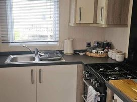 Skipsea Sands Holiday Park - Holiday Accommodation 19730 - North Yorkshire (incl. Whitby) - 1187085 - thumbnail photo 7
