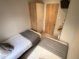 Cayton Bay Caravan Park - Holiday Accommodation 19731 - North Yorkshire (incl. Whitby) - 1187086 - thumbnail photo 9