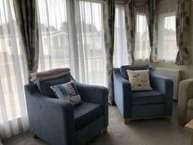 Pinewoods Holiday Park - Holiday Accommodation 19734 - Norfolk - 1187087 - thumbnail photo 7