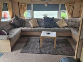 Happy Days Beachfield - Holiday Accommodation 19751 - Lincolnshire - 1187089 - thumbnail photo 2