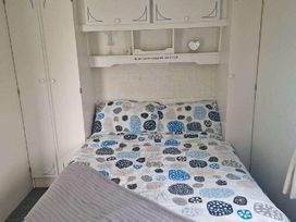 Happy Days Beachfield - Holiday Accommodation 19751 - Lincolnshire - 1187089 - thumbnail photo 6