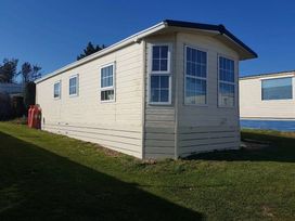 Trimingham House Caravan Park - Holiday Accommodation 19782 - Norfolk - 1187097 - thumbnail photo 1