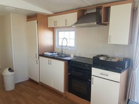 Trimingham House Caravan Park - Holiday Accommodation 19782 - Norfolk - 1187097 - thumbnail photo 6