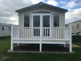 Caister Holiday Park - Holiday Accommodation 19783 - Norfolk - 1187098 - thumbnail photo 3