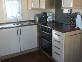 Caister Holiday Park - Holiday Accommodation 19783 - Norfolk - 1187098 - thumbnail photo 12