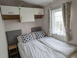Durdle Door Holiday Park - Holiday Accommodation 19793 - Dorset - 1187101 - thumbnail photo 11