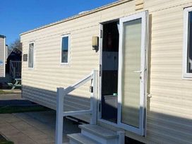 Marton Mere Holiday Village - Holiday Accommodation 19818 - Lake District - 1187112 - thumbnail photo 11