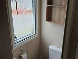 Caister Holiday Park - Holiday Accommodation 19819 - Norfolk - 1187113 - thumbnail photo 6