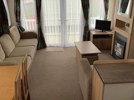 Caister Holiday Park - Holiday Accommodation 19819 - Norfolk - 1187113 - thumbnail photo 7