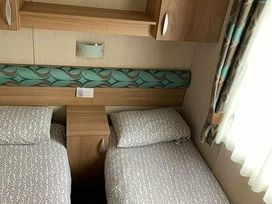 Caister Holiday Park - Holiday Accommodation 19819 - Norfolk - 1187113 - thumbnail photo 9