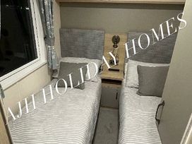 Ty Mawr Holiday Park - Holiday Accommodation 19828 - North Wales - 1187115 - thumbnail photo 10