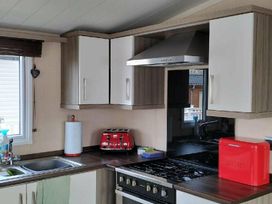 Quay West Holiday Park - Holiday Accommodation 19857 - Mid Wales - 1187128 - thumbnail photo 5