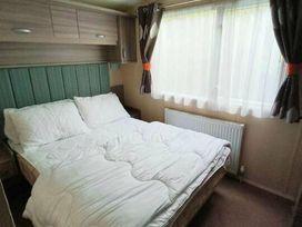 Quay West Holiday Park - Holiday Accommodation 19857 - Mid Wales - 1187128 - thumbnail photo 11