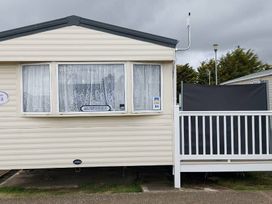 Seawick Holiday Park - Holiday Accommodation 19859 - Suffolk & Essex - 1187129 - thumbnail photo 10