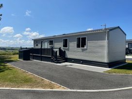 Newquay Holiday Park - Holiday Accommodation 19866 - Cornwall - 1187130 - thumbnail photo 2