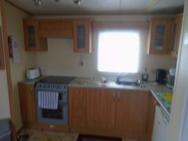 Owens Caravan Park - Holiday Accommodation 1987 - North Wales - 1187133 - thumbnail photo 5