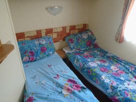 Owens Caravan Park - Holiday Accommodation 1987 - North Wales - 1187133 - thumbnail photo 10