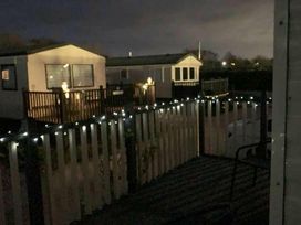 7 Lakes Country Park - Holiday Accommodation 19884 - Lincolnshire - 1187138 - thumbnail photo 4