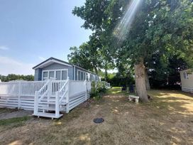 Oakdene Forest Park - Holiday Accommodation 19888 - Hampshire - 1187141 - thumbnail photo 1