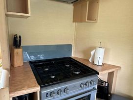 Herons Mead Caravan Park - Holiday Accommodation 19899 - Lincolnshire - 1187145 - thumbnail photo 14