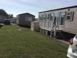 Weymouth Bay Holiday Park - Holiday Accommodation 19931 - Dorset - 1187157 - thumbnail photo 14