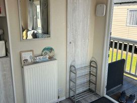 Golden Sands - Holiday Accommodation 19950 - Lincolnshire - 1187166 - thumbnail photo 4