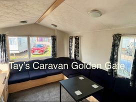 Golden Gate Holiday Centre - Holiday Accommodation 19952 - North Wales - 1187167 - thumbnail photo 2