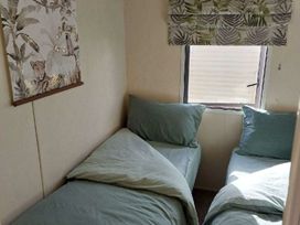 Golden Gate Holiday Centre - Holiday Accommodation 20020 - North Wales - 1187171 - thumbnail photo 3