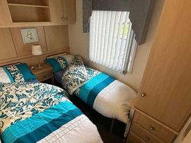 Waterside Leisure Park - Holiday Accommodation 20024 - Lincolnshire - 1187174 - thumbnail photo 18