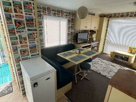 Thornwick Bay Holiday Village - Holiday Accommodation 20034 - North Yorkshire (incl. Whitby) - 1187181 - thumbnail photo 5