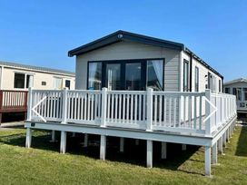 Kiln Park Holiday Park - Holiday Accommodation 20035 - South Wales - 1187182 - thumbnail photo 1