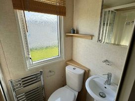 Golden Anchor Holiday Park - Holiday Accommodation 20039 - Lincolnshire - 1187183 - thumbnail photo 4
