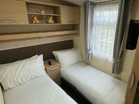 Golden Anchor Holiday Park - Holiday Accommodation 20039 - Lincolnshire - 1187183 - thumbnail photo 8