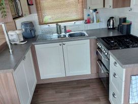 Marton Mere Holiday Village - Holiday Accommodation 20046 - Lake District - 1187189 - thumbnail photo 3
