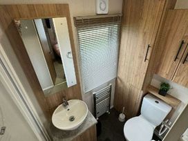 Golden Anchor Holiday Park - Holiday Accommodation 20047 - Lincolnshire - 1187190 - thumbnail photo 5