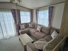 Golden Sands - Holiday Accommodation 20050 - Lincolnshire - 1187191 - thumbnail photo 4