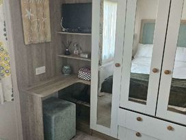 Golden Sands - Holiday Accommodation 20050 - Lincolnshire - 1187191 - thumbnail photo 11