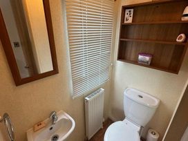 Waterside Leisure Park - Holiday Accommodation 20064 - Lincolnshire - 1187198 - thumbnail photo 8