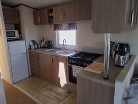 Seaview Caravan Park - Holiday Accommodation 20065 - Lincolnshire - 1187199 - thumbnail photo 4
