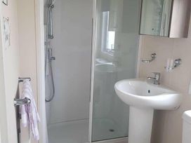 Seaview Caravan Park - Holiday Accommodation 20065 - Lincolnshire - 1187199 - thumbnail photo 12