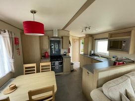 Ladram Bay Holiday Park - Holiday Accommodation 20068 - Devon - 1187200 - thumbnail photo 3
