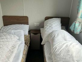 Golden Sands - Holiday Accommodation 20074 - Lincolnshire - 1187203 - thumbnail photo 9