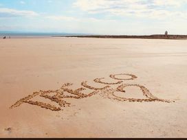 Trecco Bay - Holiday Accommodation 20095 - Somerset & Wiltshire - 1187210 - thumbnail photo 3