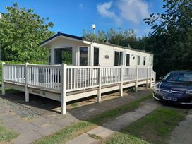 Cleethorpes Beach Holiday Park - Holiday Accommodation 20122 - Lincolnshire - 1187221 - thumbnail photo 2