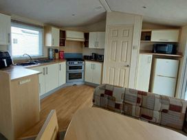 Happy Days Caravan Park - Holiday Accommodation 20140 - North Wales - 1187226 - thumbnail photo 5