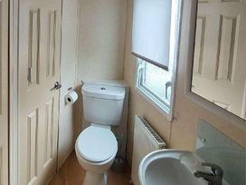 Happy Days Caravan Park - Holiday Accommodation 20140 - North Wales - 1187226 - thumbnail photo 11